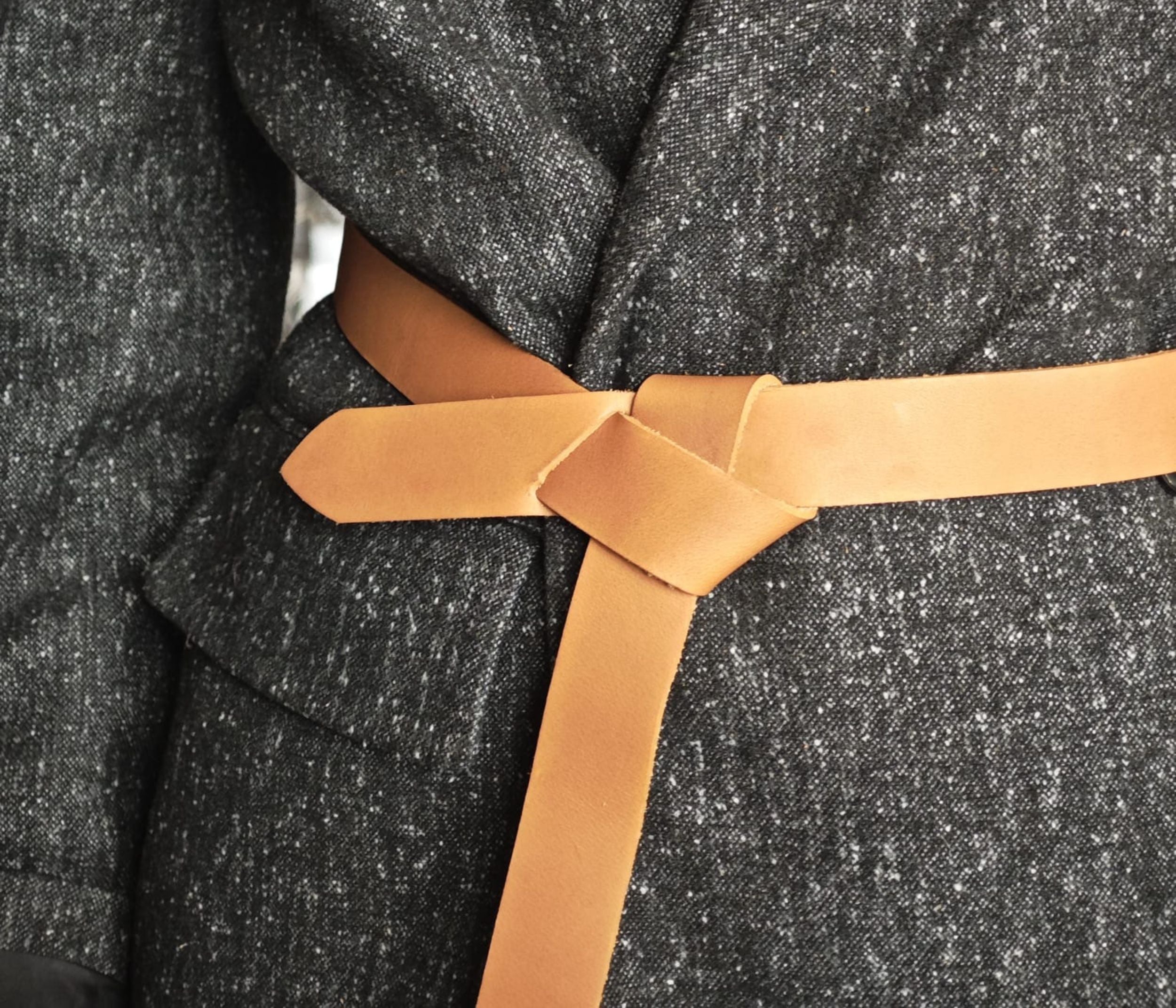 Ceinture nouée en cuir naturel