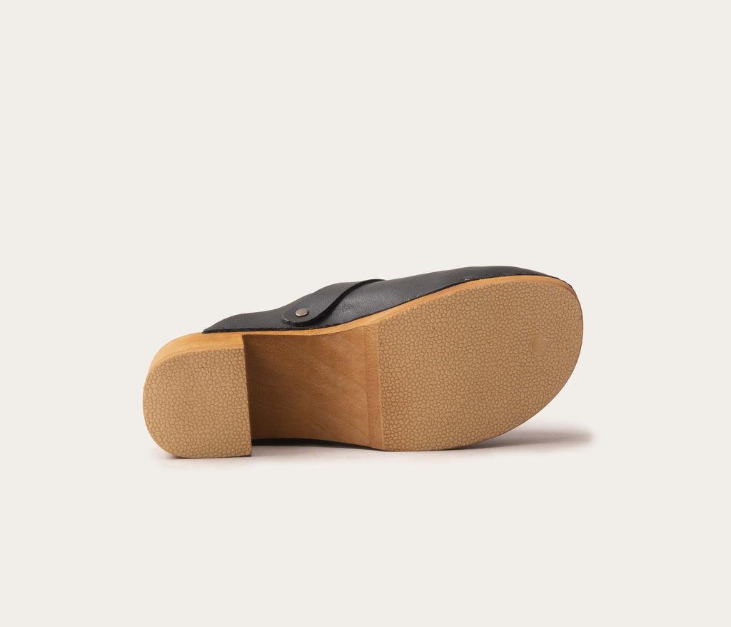 Sabots perforés souple noir